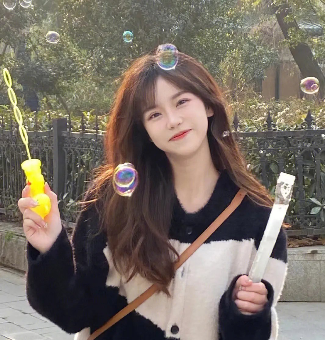 小美人鱼2023